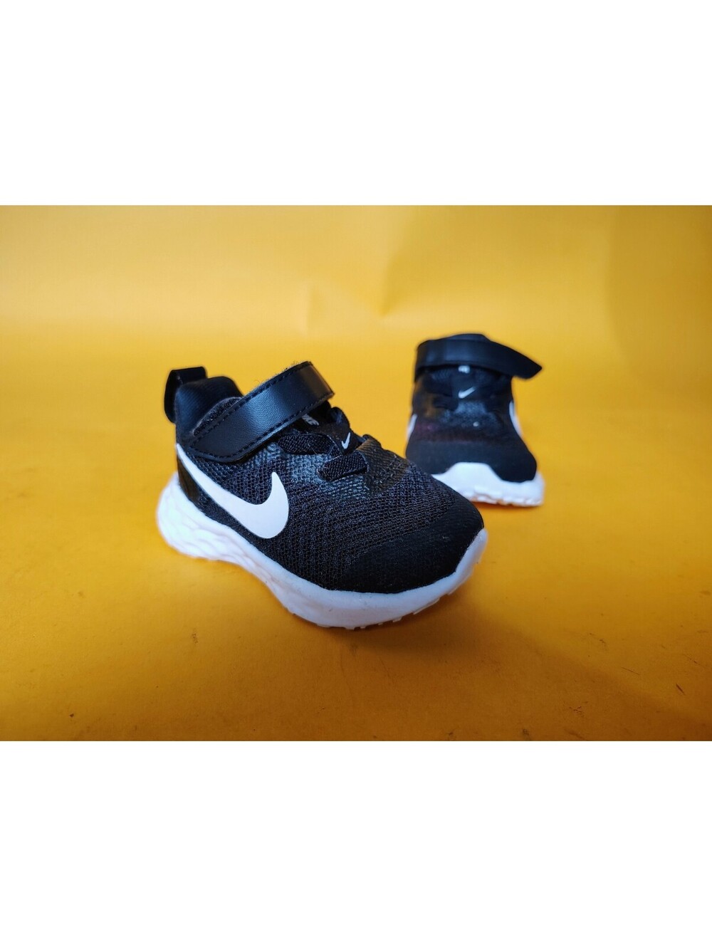 Nike Revolution 6 Next Nature Black White Infant Toddler Shoes Size 2C DD1094-00